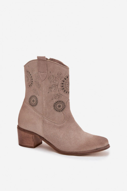 de gamuza Piel Botas de mujer con elementos calados con tacones Zazoo 3844 color capuchino