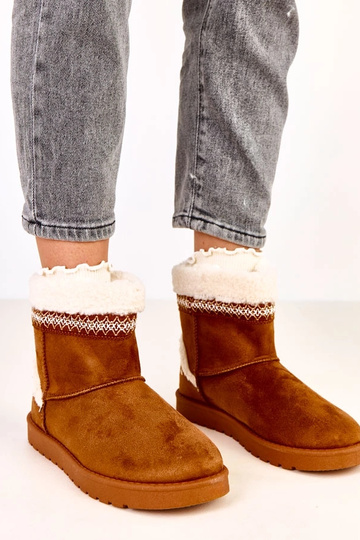 Botas de nieve bajas con bordado Sensila en color caramelo