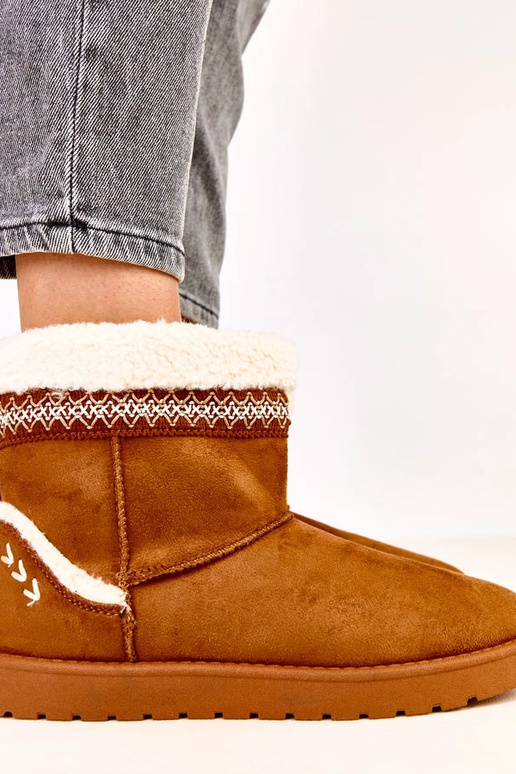 Botas de nieve bajas con bordado... Botas de nieve bajas con bordado...