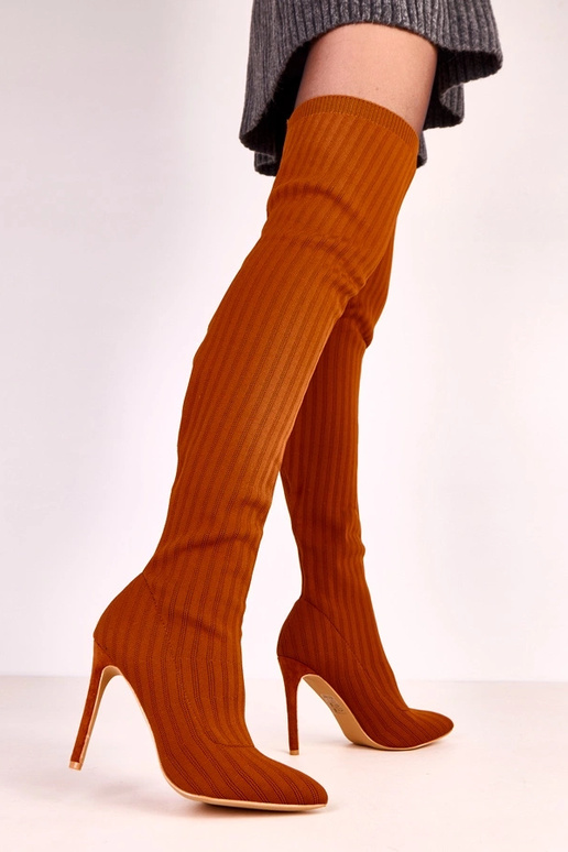 Botas de tela de largo sobre la...