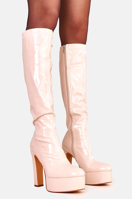 Botas de tacón alto de charol color... Botas de tacón alto de charol color...