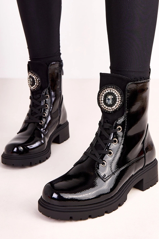 Botas tipo traper negras con... Botas tipo traper negras con...