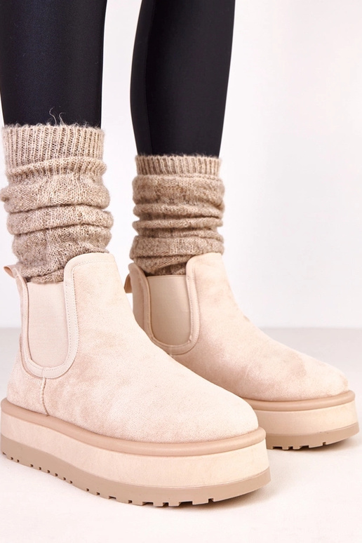 Botas de nieve color arena con... Botas de nieve color arena con...