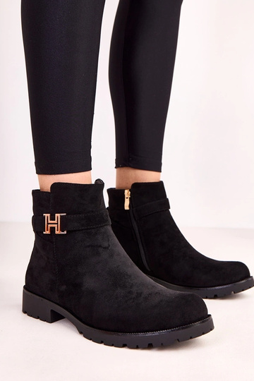 Botines negros para mujer con adornos dorados Mengel