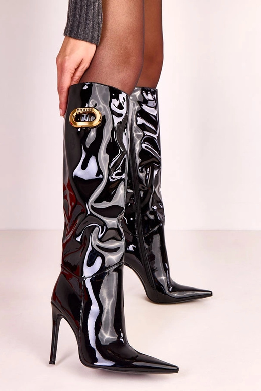 Botas altas de charol negras con... Botas altas de charol negras con...