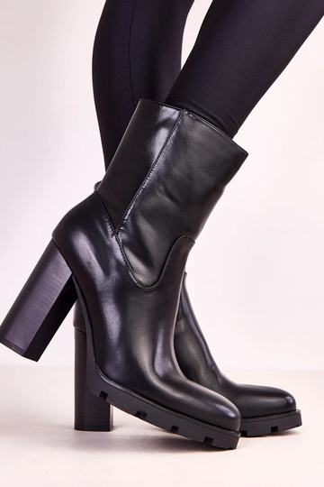 Botines negros para mujer...