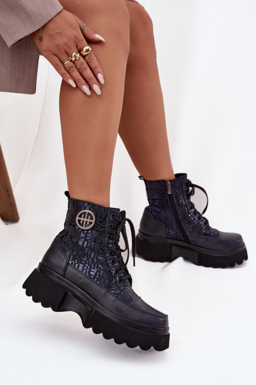 Piel Botas de mujer con una plataforma con escritos I Ozdobnym Detalem Artiker 57C2271 azul oscuro Piel Botas de mujer con una plataforma con escritos I Ozdobnym Detalem Artiker 57C2271 azul oscuro
