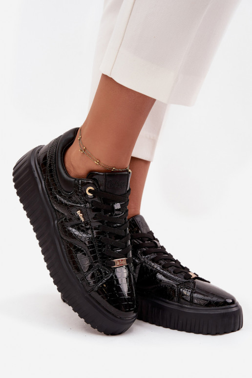 con efecto barniz Zapatillas modelo zapatos. Femenino con una plataforma Lee Cooper LCJ-25-09-3870 de color negro con efecto barniz Zapatillas modelo zapatos. Femenino con una plataforma Lee Cooper LCJ-25-09-3870 de color negro