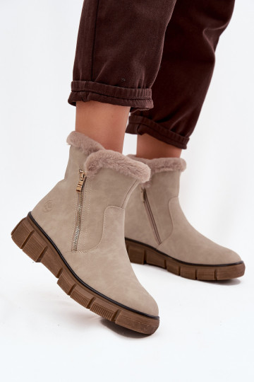Botas de nieve Femenino con una plataforma con un abrigo de piel beige Briselle 2