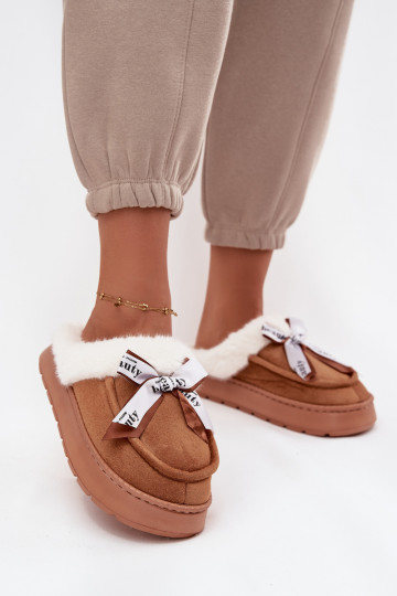 Zapatillas de mujer con pelaje y lazo, color marrón "Fenella"