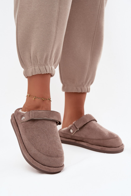 Zapatillas Femenino con correas calentamiento con pelo dentro beige Rilena