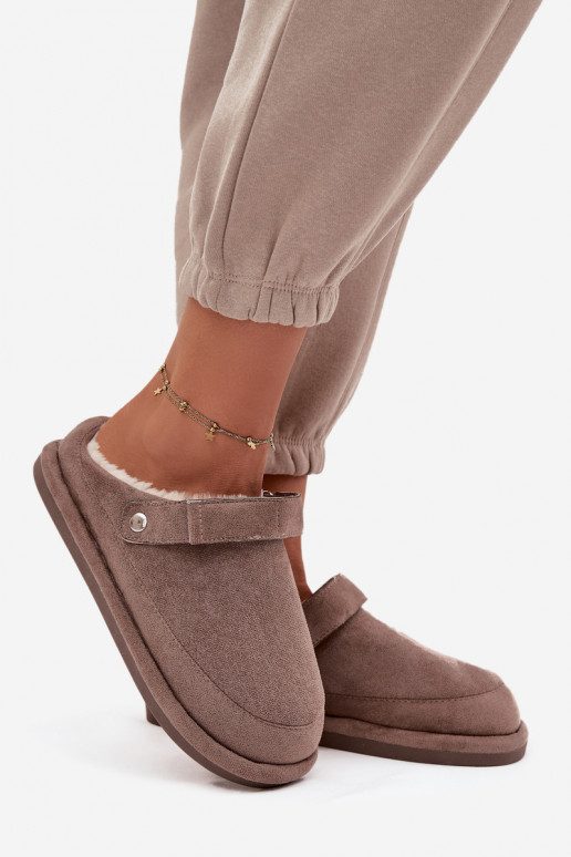 Zapatillas Femenino con correas calentamiento con pelo dentro beige Rilena