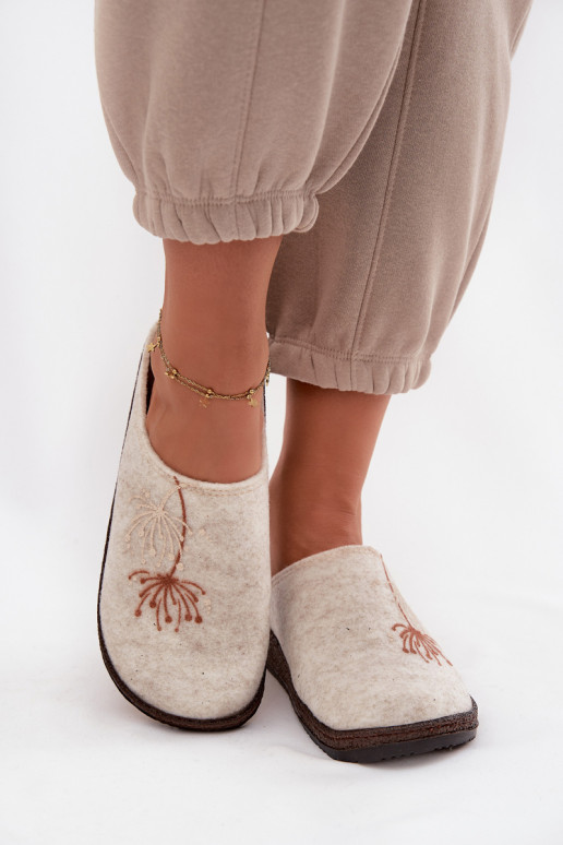 Femenino zapatos hecho en casa Zapatillas Inblu NL000011 beige Femenino zapatos hecho en casa Zapatillas Inblu NL000011 beige