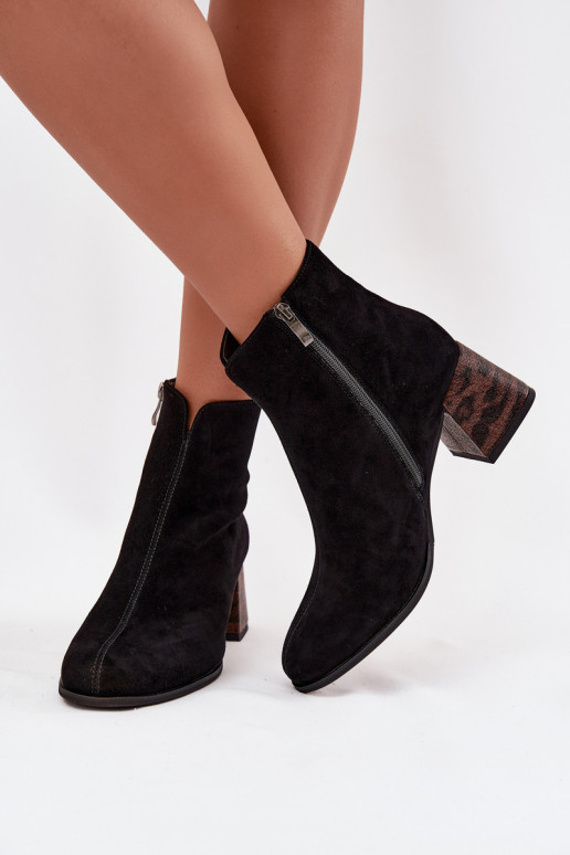 Piel de gamuza Botas de mujer Tiene queciejka K7202-01 de color negro Piel de gamuza Botas de mujer Tiene queciejka K7202-01 de color negro