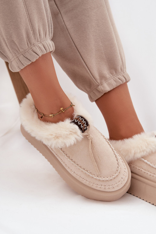 Botas de nieve Femenino con un abrigo de piel con una plataforma beige Rosmira Botas de nieve Femenino con un abrigo de piel con una plataforma beige Rosmira