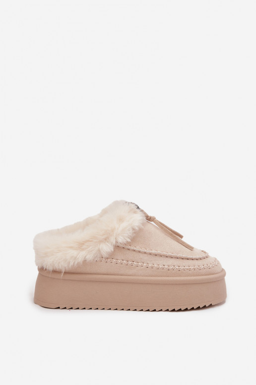 Botas de nieve Femenino con un abrigo de piel con una plataforma beige Rosmira Botas de nieve Femenino con un abrigo de piel con una plataforma beige Rosmira