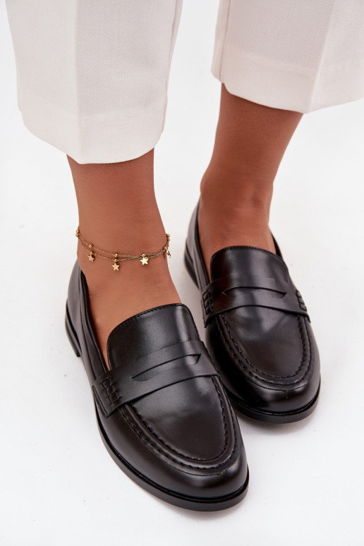 Mocasines Mocasines Femenino de cuero ecológico de color negro Bessina Mocasines Mocasines Femenino de cuero ecológico de color negro Bessina