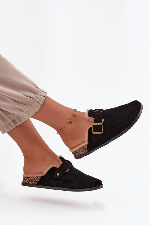 Zapatillas Zuecos Femenino calentamiento con pelo dentro con hebillas de color negro Sylisse Zapatillas Zuecos Femenino calentamiento con pelo dentro con hebillas de color negro Sylisse