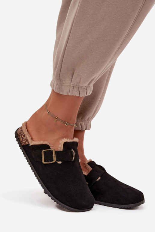 Zapatillas Zuecos Femenino calentamiento con pelo dentro con hebillas de color negro Sylisse Zapatillas Zuecos Femenino calentamiento con pelo dentro con hebillas de color negro Sylisse
