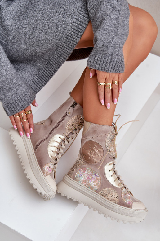 Piel Zapatos de gamuza con una plataforma calentamiento Tiene queciejka 06565-04 beige Piel Zapatos de gamuza con una plataforma calentamiento Tiene queciejka 06565-04 beige