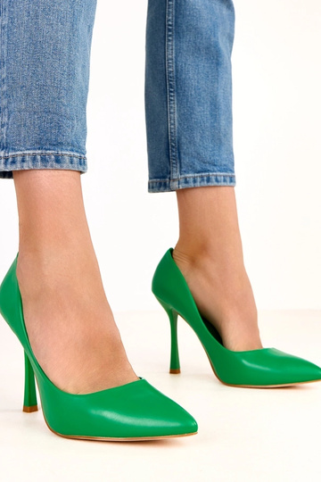 Zapatos de tacón alto... 2