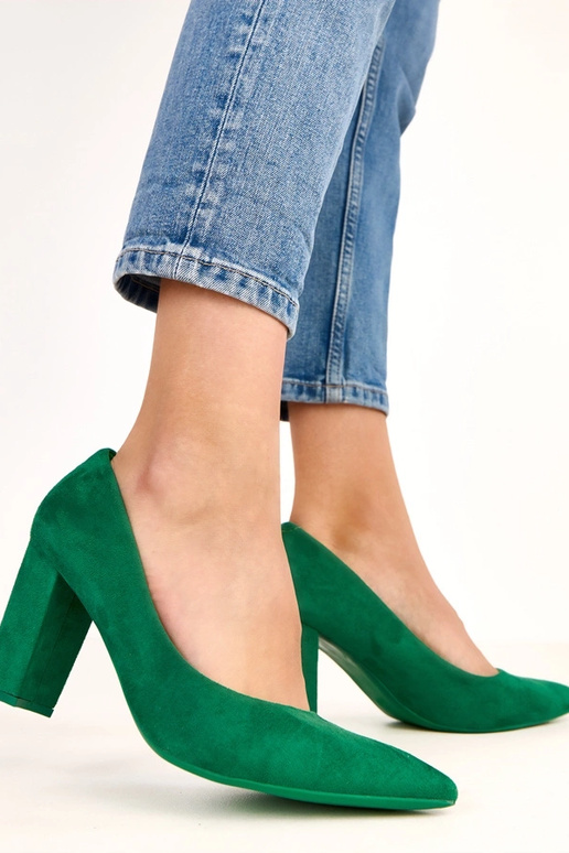 Sandalias verdes de ante con tacón... Sandalias verdes de ante con tacón...