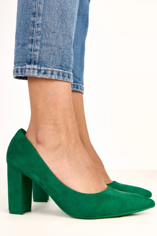 Sandalias verdes de ante con tacón... Sandalias verdes de ante con tacón...