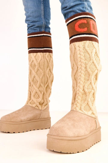 Botas de nieve color arena con plataforma y caña alta Coo