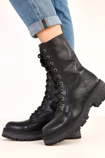 Botines negros con...