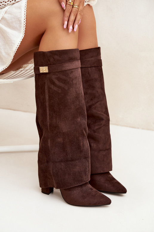Botas altas de mujer de ante ecológico, con tacón bloque, forradas, caña decorada, color chocolate Evyra