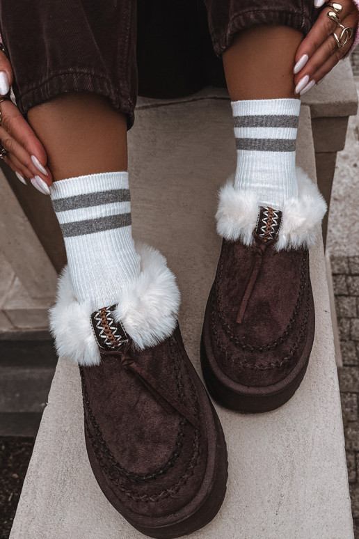 Botas de nieve Femenino con un abrigo de piel con una plataforma CzekoladoAe Rosmira Botas de nieve Femenino con un abrigo de piel con una plataforma CzekoladoAe Rosmira