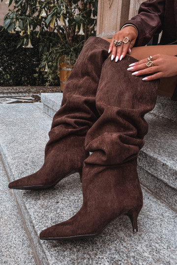 Un modelo convincente botas de mujer con tacones finos CzekoladoAe Ysolienne