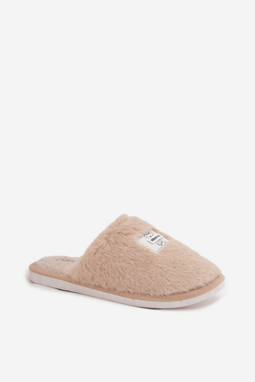 zapatos hecho en casa Zapatillas Femenino con un abrigo de piel beige Tiene queelis zapatos hecho en casa Zapatillas Femenino con un abrigo de piel beige Tiene queelis