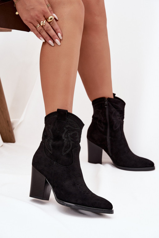 botas estilo vaquero Femenino con tacones de gamuza ecológicaoAe de color negro Carissa botas estilo vaquero Femenino con tacones de gamuza ecológicaoAe de color negro Carissa