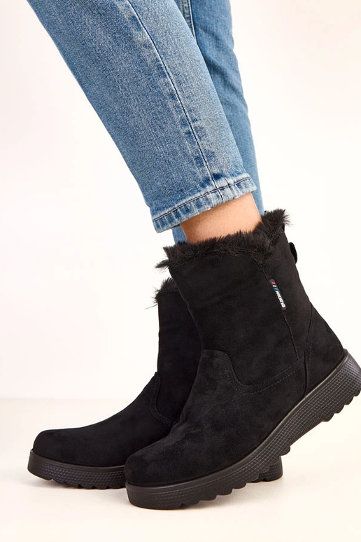 Botines negras de mujer de ante... Botines negras de mujer de ante...