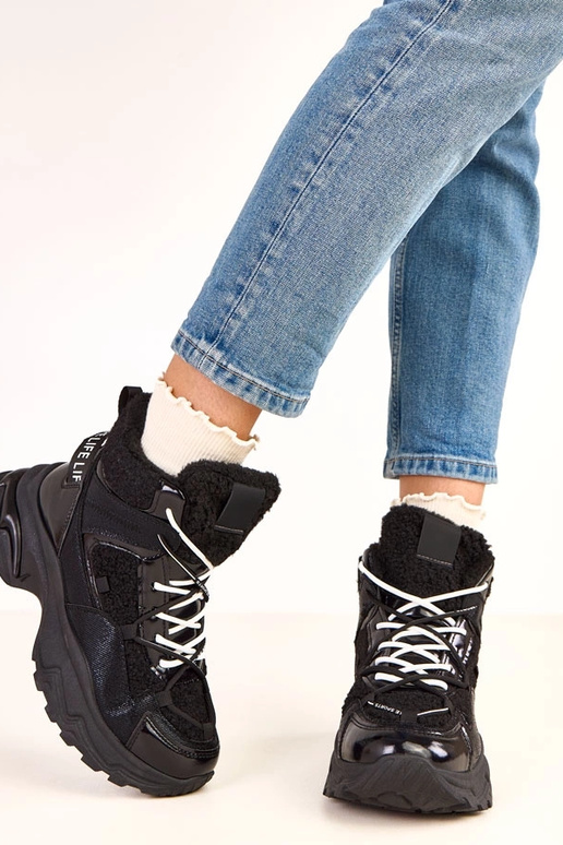 Zapatillas deportivas negras con... Zapatillas deportivas negras con...