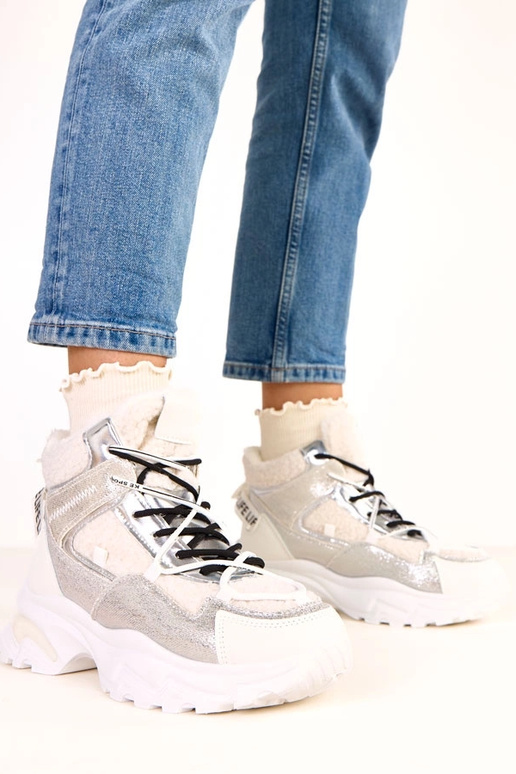 Zapatillas deportivas blancas con... Zapatillas deportivas blancas con...