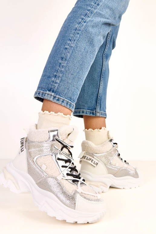 Zapatillas deportivas blancas con... Zapatillas deportivas blancas con...