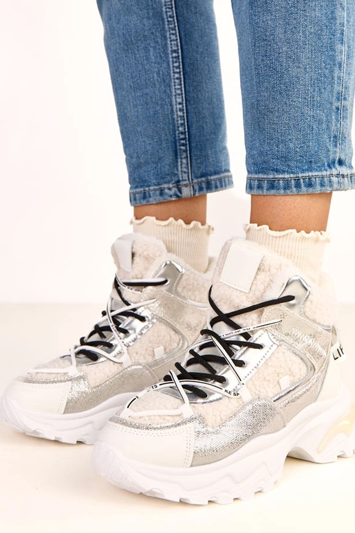 Zapatillas deportivas blancas con... Zapatillas deportivas blancas con...