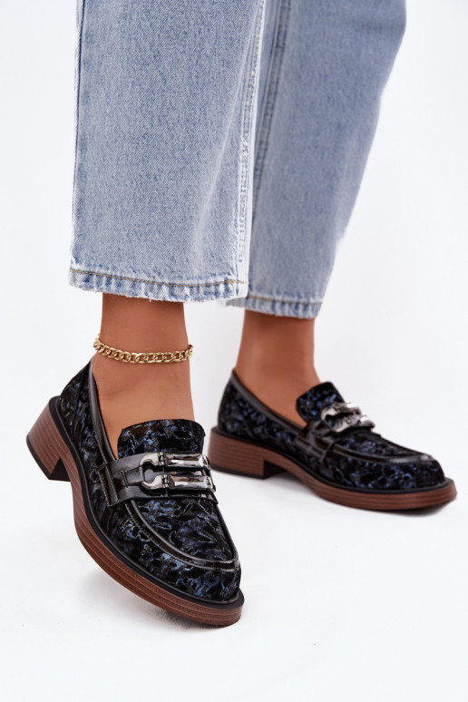 Piel Mocasines de ante Femenino Con decoraciones Detalem D&A MR52-178 de color negro Piel Mocasines de ante Femenino Con decoraciones Detalem D&A MR52-178 de color negro