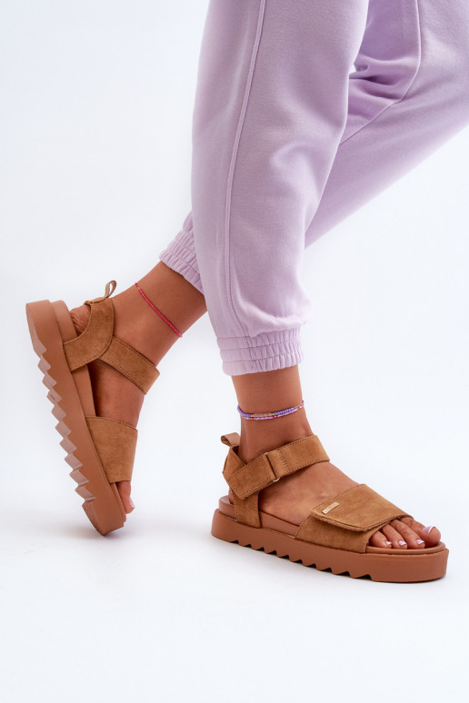 Femenino Sandalias de ante con una plataforma Big Star NN274705 color marrón Femenino Sandalias de ante con una plataforma Big Star NN274705 color marrón