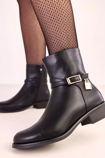 Botines negros con hebilla y candado Zema 2