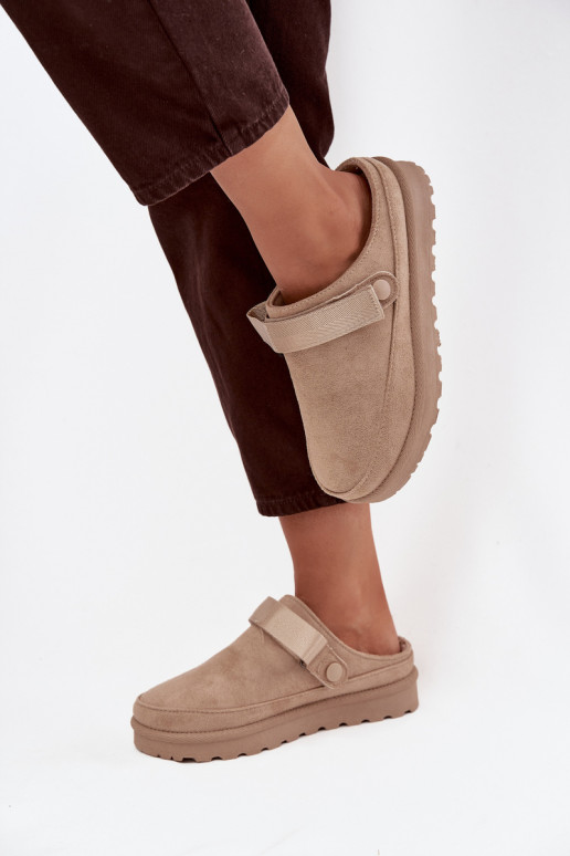 Zapatillas de casa cálidas de mujer con forro de piel y plataforma color arena Azida