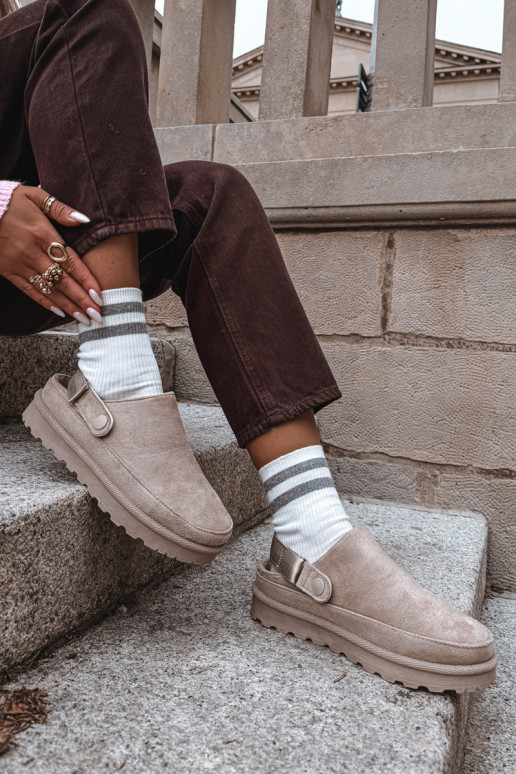 Zapatillas de casa cálidas de mujer con forro de piel y plataforma color arena Azida