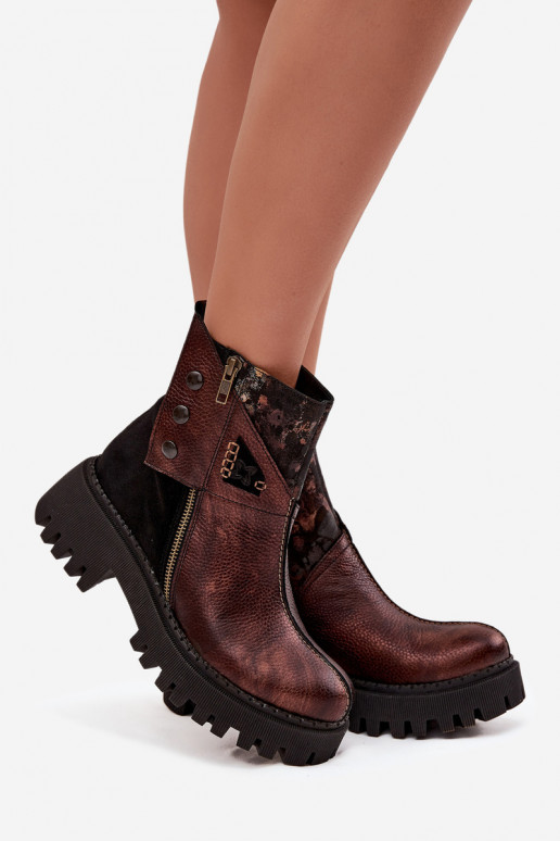 Piel calentamiento Botas con una plataforma Y tacones planos Tiene queciejka 06140-02 color marrón