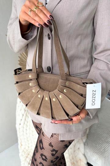 Bolso de ante color marfil Tai turirivane 2