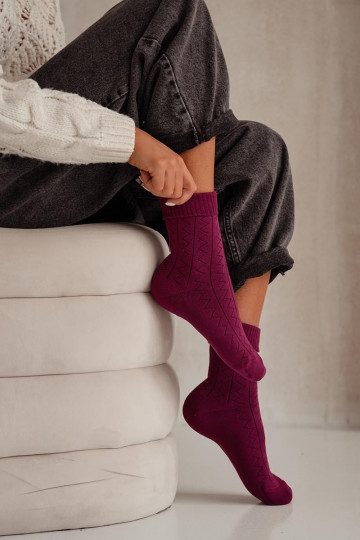 Medias de terciopelo color burdeos con patrón de zigzag para mujer