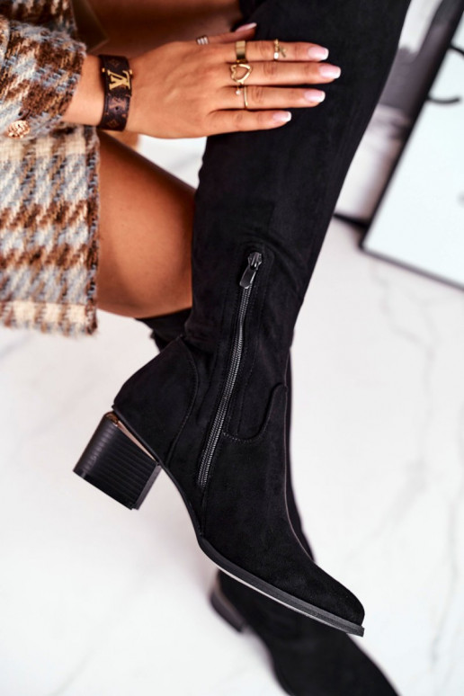 Botas hasta las rodillas de gamuza ecológica de color negro Can't Stop