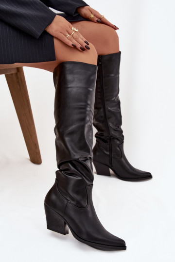 Botas largas de estilo cowboy con tacones, volantes, y forro térmico color negro Rosvian