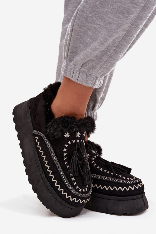 Botas de nieve Femenino con una plataforma con un abrigo de piel y flecos de color negro Ferayne